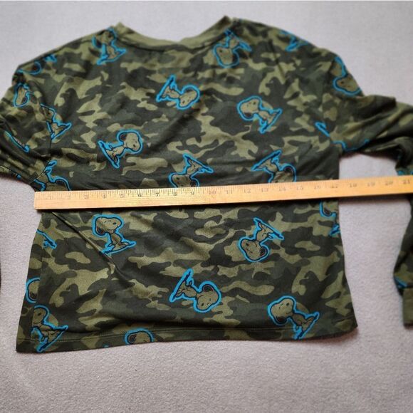 Peanuts Snoopy Tee Women’s S Long Sleeve Green Camo Print Soft Lounge Top - Picture 9 of 9